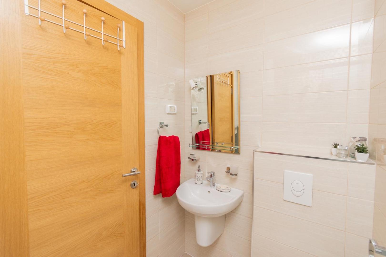 Lux City Apartment With Parking Podgorica Exterior photo